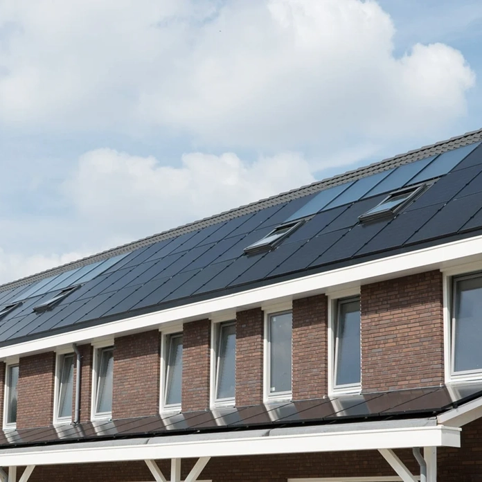 Zonnecollectoren gecombineerd met zonnepanelen in Almere