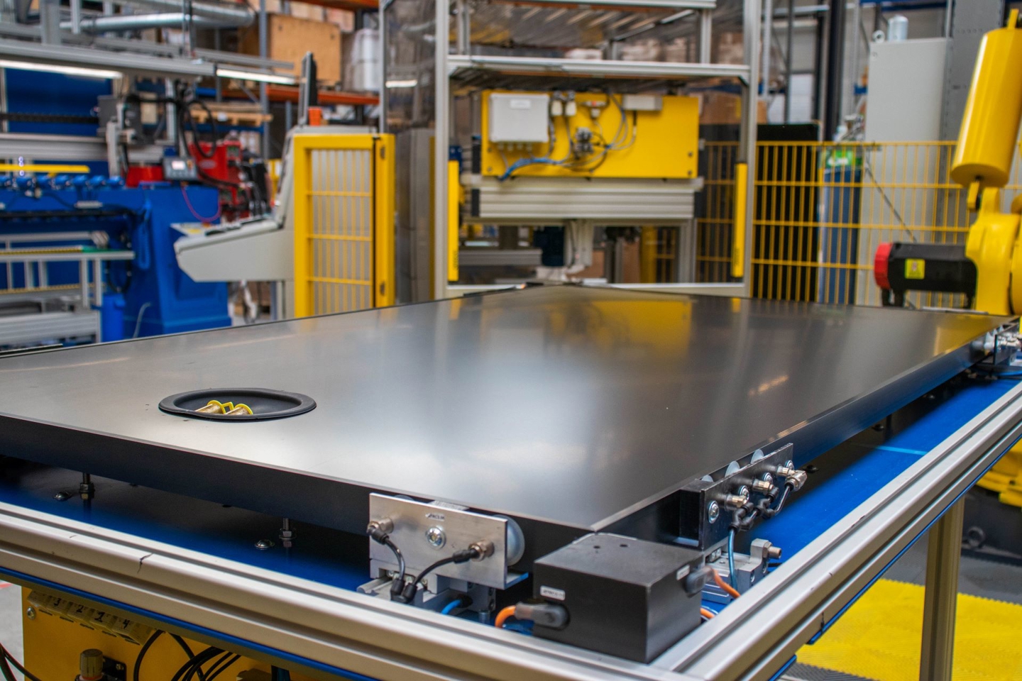 HR energy PVT paneel productie robot